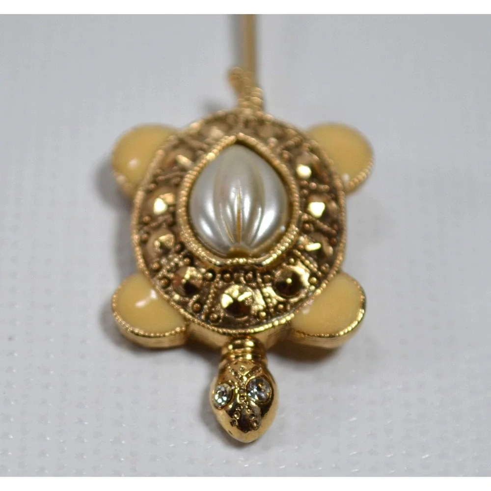 Vintage Gold‎ Tone Stick Pin Turtle Shaped 3